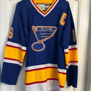 St. Louis Blues Vintage Brett Hull Hockey Jersey
